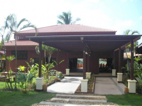  Tamarind Grand Resort Mae Sariang  Mae Sariang